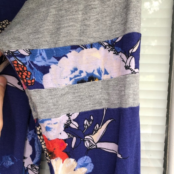 shirt - Picture 3 of 3